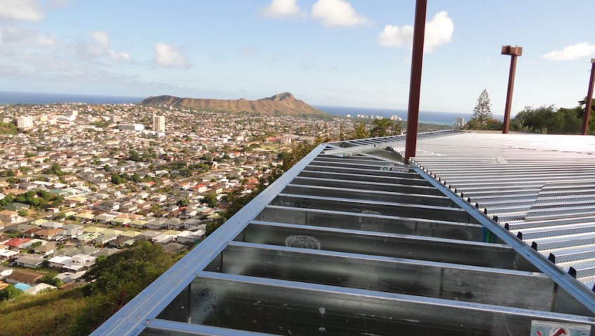 Glass plated rooftop with metal linings